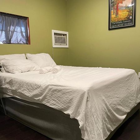 Private Standalone Room W/ Tv, Wifi & Ac In Carson Exterior foto