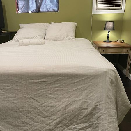 Private Standalone Room W/ Tv, Wifi & Ac In Carson Exterior foto